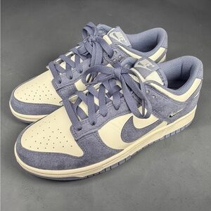 Nike Women’s Dunk low in Sail and World Indigo size 11.5W